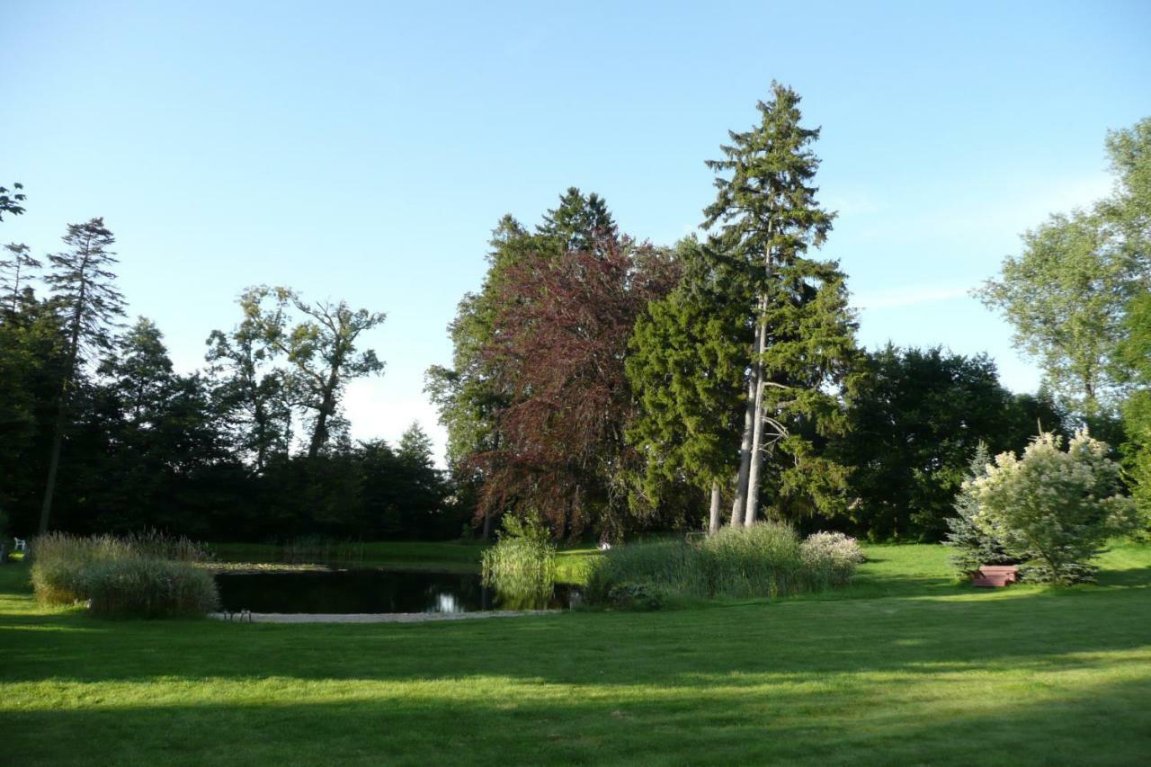 Miodowy Dwor Villa Rusinowo  Bagian luar foto