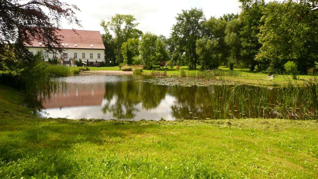 Miodowy Dwor Villa Rusinowo  Bagian luar foto